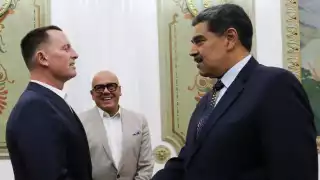 Richard Grenell, enviado del presidente Donald Trump, regresó a Estados Unidos con seis ciudadanos estadounidenses que habían sido detenidos en Venezuela