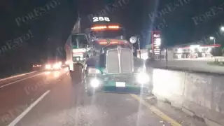 Fuerte accidente en la carretera Mérida–Campeche deja cuantiosos daños materiales