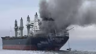 El Comando Central de Estados Unidos (Centcom) informó que fuerzas estadounidenses destruyeron varios buques de guerra iraníes cerca del Estrecho de Ormuz