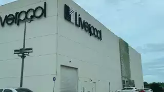 Delincuentes abrieron un hueco en la pared, por donde ingresaron al negocio