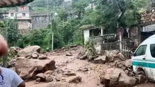 El Ciclón Tropical "John" afecta severamente a Guerrero, con inundaciones en Acapulco