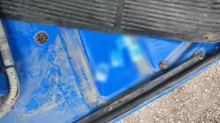 Descubren presunta cocaína escondida en mototaxi durante carga de gasolina