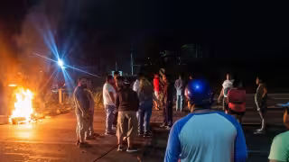 Vecinos de Kanasín bloquearon carreteras, entre ellas la Mérida-Cancún
