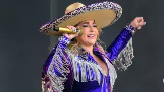 Alicia Villarreal le manda fuerte mensaje a Cruz Martínez por hablar de su relación