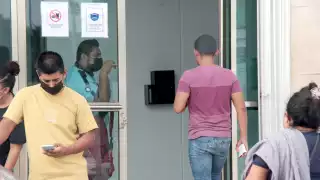 La incidencia de la enfermedad es alta, en sitios cerrados