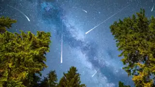La primera lluvia de estrellas de este 2025