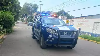 Dan de baja a policía de Oaxaca luego de ser exhibido alcoholizado