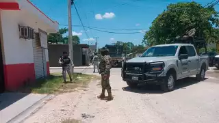 FGR y fuerzas federales aseguran droga y armamento en Campeche