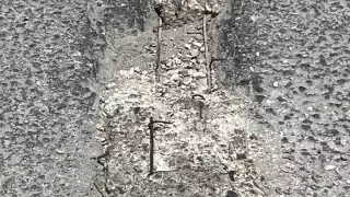 Varillas expuestas son un peligro latente en la colonia Guadalupe en Seybaplaya; exigen intervención de las autoridades