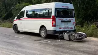 Fuerte accidente deja a una joven lesionada en Tulum