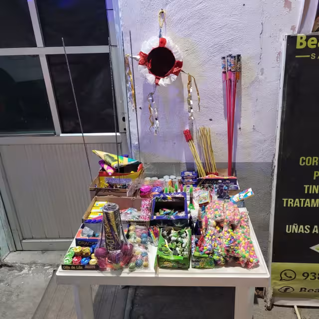 La Dirección de Protección Civil, Regulación Comercial y la Policía Municipal incautaron pirotecnia en varios puntos de la ciudad