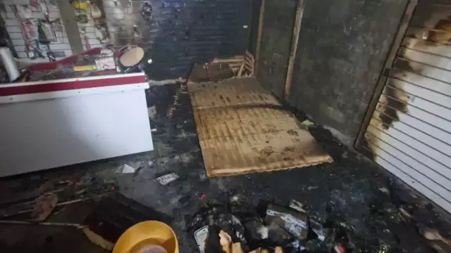 Cortocircuito provoca incendio en papelería del centro histórico