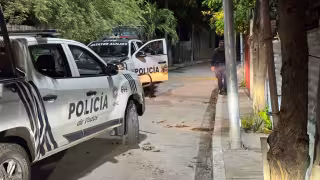 Movilización policiaca en colonia de Ciudad del Carmen por presuntas detonaciones