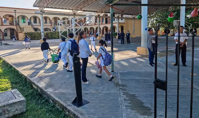 ¿Qué pasará con los estudiantes que no se registren a la beca Rita Cetina?