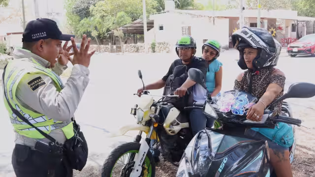 Se regalarán cascos de seguridad para los motociclistas