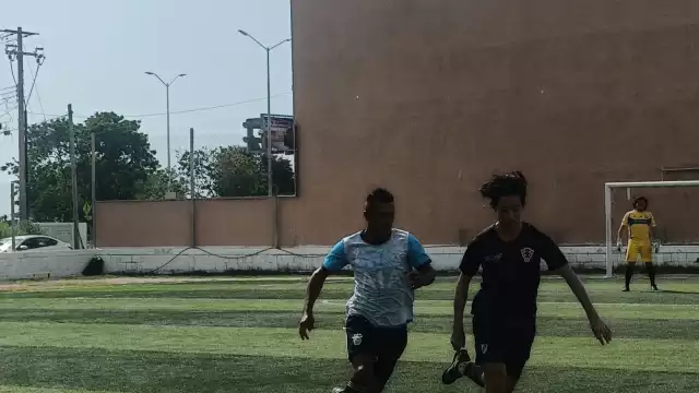 El líder Capital 21 se medirá ante Cuervos FC en un duelo clave.