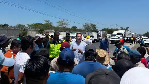 Exigen rehabilitación de la red eléctrica y soluciones definitivas.