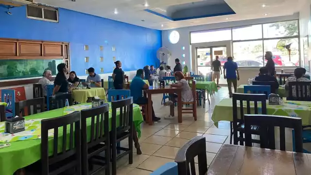 Falta de personal desafía al sector alimenticio en Ciudad del Carmen