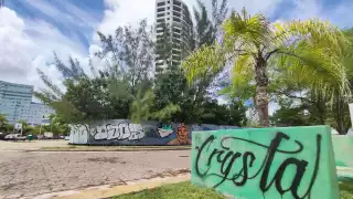 Malecón Tajamar de Cancún, entre la basura y vandalismo tras su abandono 