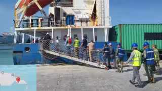 Buque extranjero es asegurado en Progreso por presunta contaminación con hidrocarburos