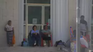 Los síntomas son dolor de cabeza y huesos, escalofríos, malestar en globos oculares, fiebre y fatiga