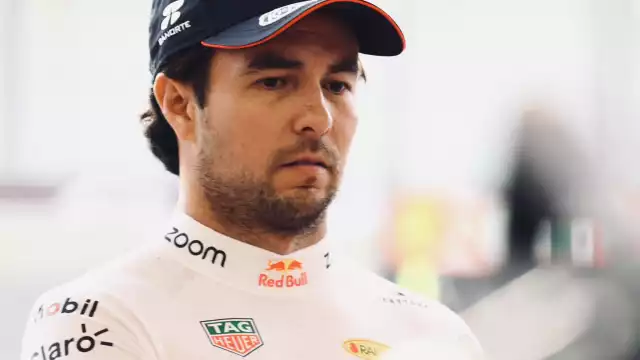 "Checo" Pérez podría dejar Red Bull después de terminar la temporada.