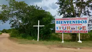 Iturbide, Hopelchén, estrena letrero de bienvenida con símbolos históricos