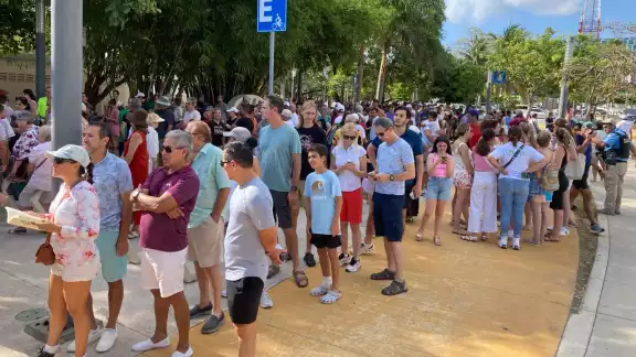 Las mil boletas de la casilla especial se agotaron en menos de dos horas