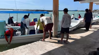 Pescadores de Yucatán zarpan por la langosta; las capturas iniciales oscilan hasta en 30 kilos por barco