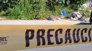 Encuentran cuerpo embolsado sobre la avenida Chetumal en la región 227 de Cancún