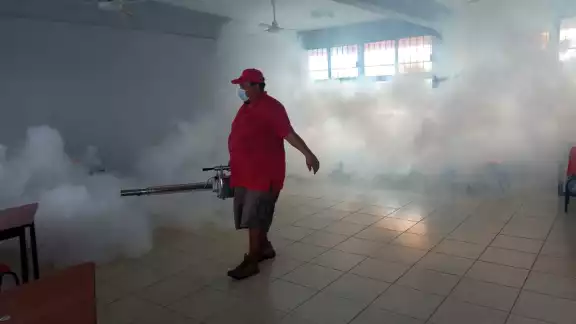 La Seduc realizará limpieza y fumigación en escuelas de Campeche para prevenir el dengue antes del regreso a clases el 26 de agosto.