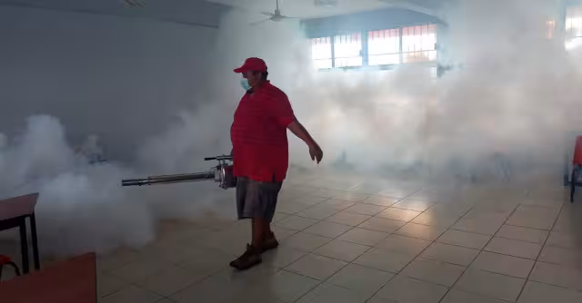 La Seduc realizará limpieza y fumigación en escuelas de Campeche para prevenir el dengue antes del regreso a clases el 26 de agosto.