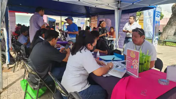 La Parrilla, Los Héroes, KFC, Messinas, Pizza Hut, Burger King y Los Almendros reclutarán personal.