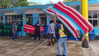 Instalan 3 refugios temporales en el municipio de Peto