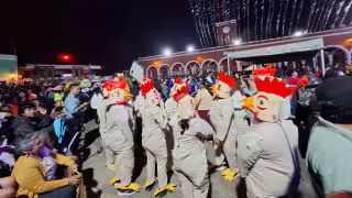 Carnaval en Hecelchakán se llena a tope y colapsa concurso de disfraces