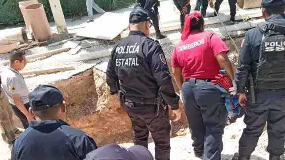 Las víctimas se encontraban instalando nuevas tuberías cuando ocurrió el derrumbe