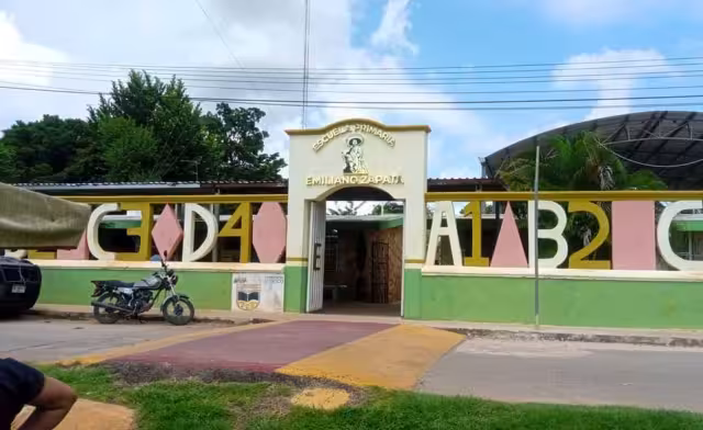 Se pidió a los padres de familia mantener la tranquilidad y abstenerse de cualquier protesta