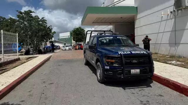 El hombre fue sorprendido por el dueño del domicilio y al intentar huir, fue alcanzado por unos vecinos quienes comenzaron a agredirlo