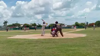 Actividades deportivas en Cancún continúan  previo a la entrada de la Tormenta "Helene"