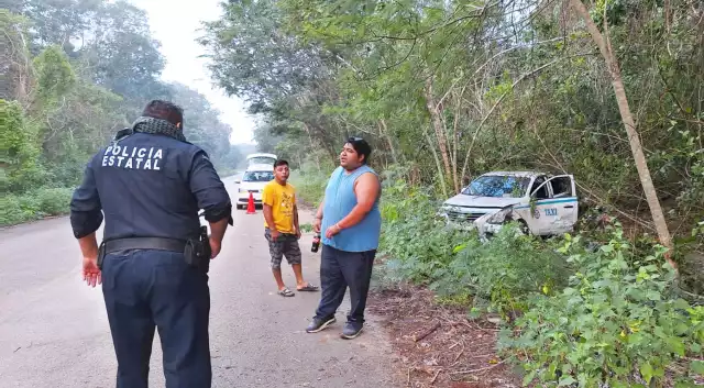 Accidente en José María Morelos: unidad siniestrada espera seguro para ser retirada
