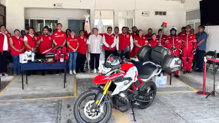 Cruz Roja presenta motocicleta de primera reacción en Campeche
