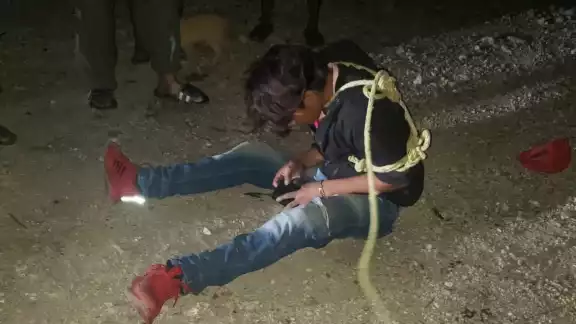 Los vecinos de Champotón amarraron al hombre para ser entregado a las autoridades Los vecinos de Champotón amarraron al hombre para ser entregado a las autoridades