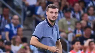 Cómo un periodista se convirtió en el técnico revelación de la Liga MX