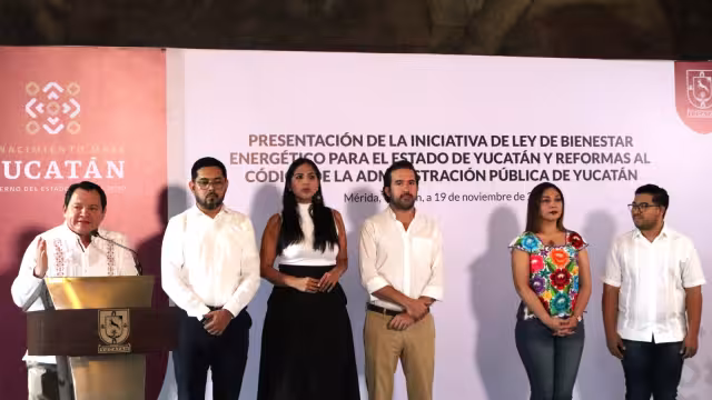 El gobernador Joaquín Díaz Mena encabezó el evento