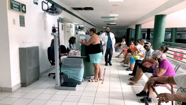 Durante las consultas se detectó resfriado común, faringitis y tinosinusitis, como consecuencia de las bajas temperaturas que se registraron recientemente