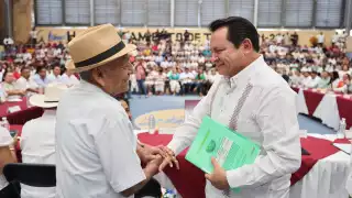 Huacho' Díaz Mena inicia trabajos de la Comisión Regional