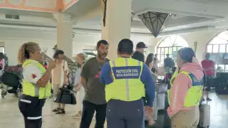 Los inconformes solicitaron el reembolso de sus reservaciones; como se los negaron, expusieron el caso en las redes.