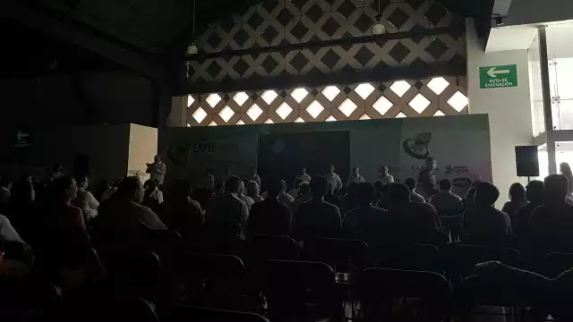 Las lluvias dejaron sin luz al Siglo XXI