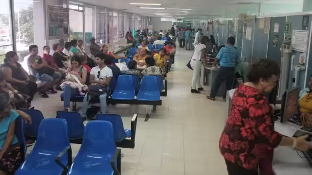 Diputada lamentó que la bancada de Morena no reconozcan el colapso que vive todo sistema de salud.