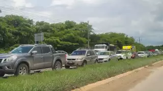 Transportistas de Chetumal amenazan con bloquear el aeropuerto de Tulum